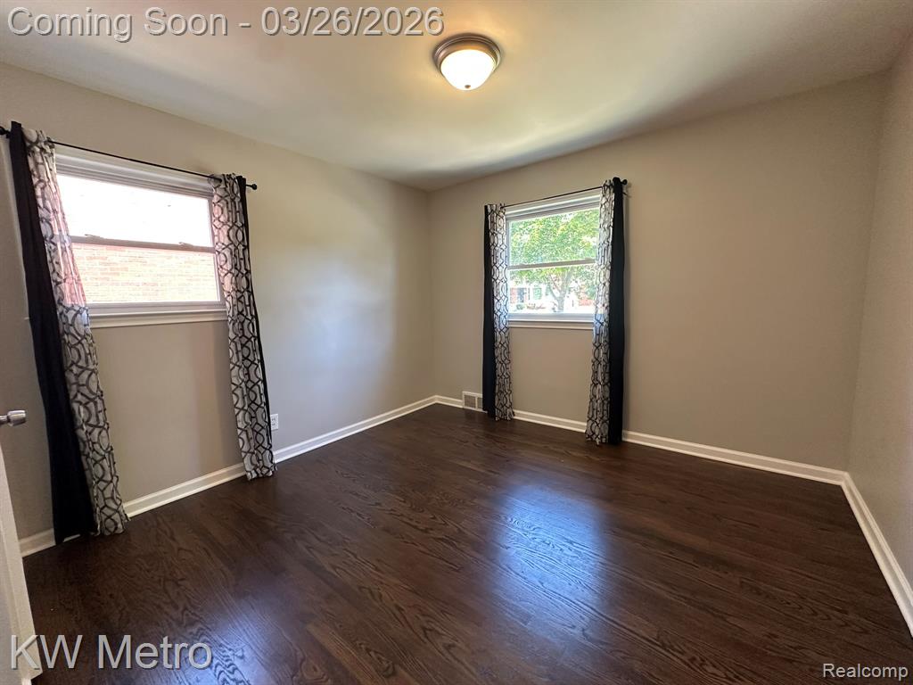20498 Country Club Drive, Harper Woods, MI 48225 — Photo 14