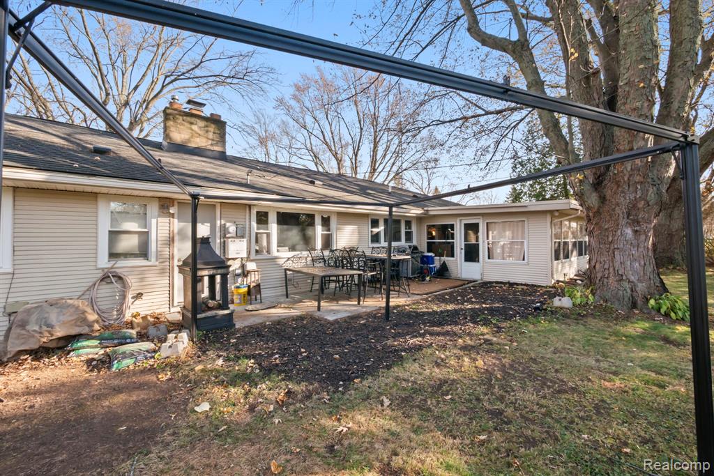 6736 Lakeshore Road, Lexington, MI 48450 — Photo 5