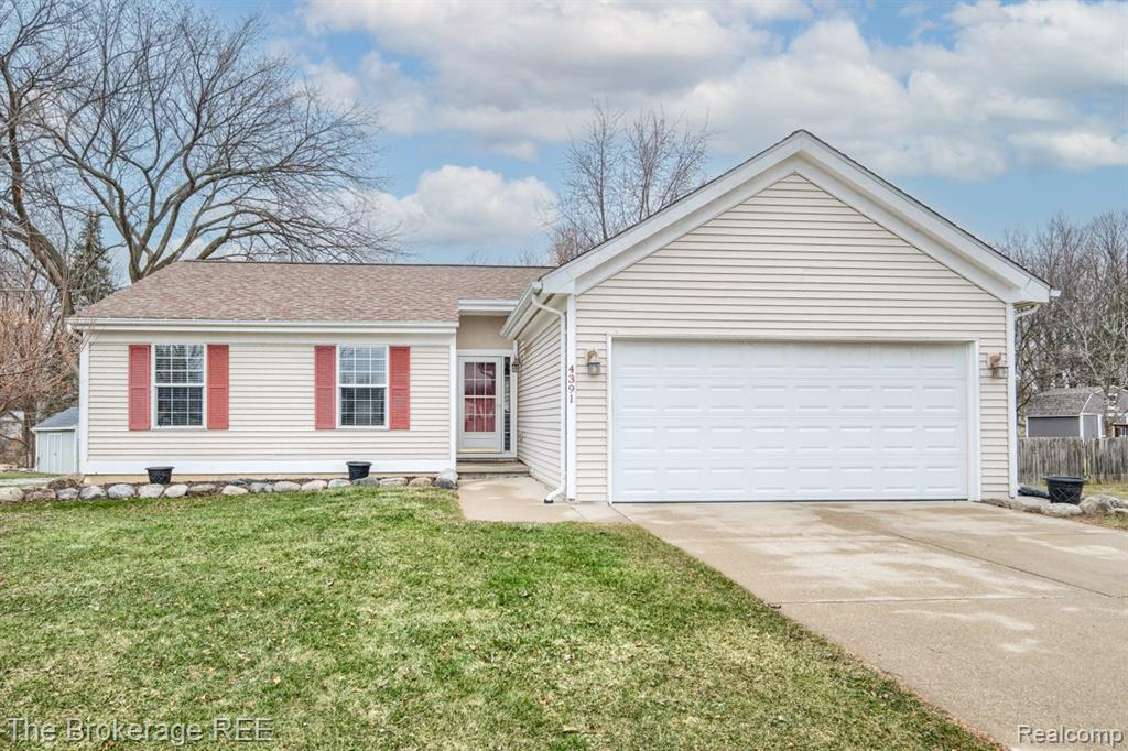 4391 Eagle Lane, Burton, MI 48519 — front exterior