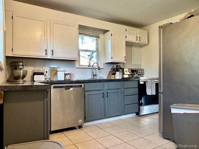 6079 FREEDOM Lane, Flint, MI 48506 — Photo 4