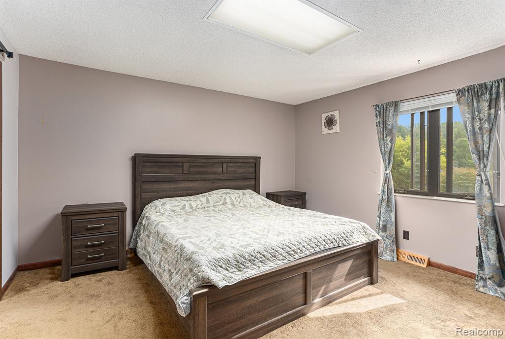 808 S Dow Road, MI 48661 — Photo 11