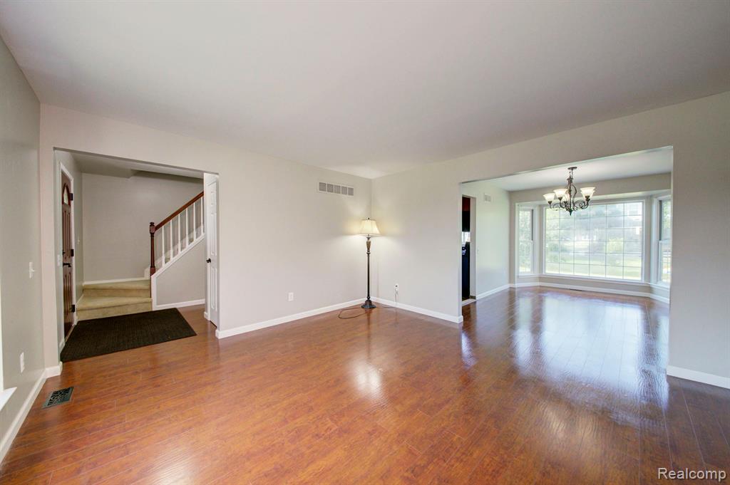 44914 FAIR OAKS Drive, Canton, MI 48187 — Photo 6