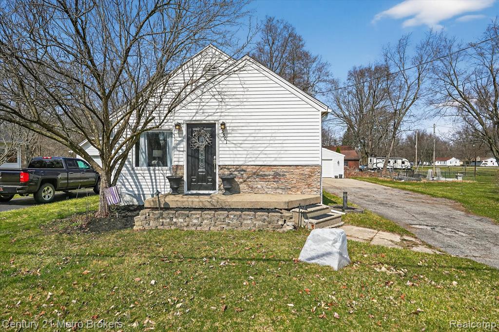 5501 Potter Road, Flint, MI 48506 — Photo 3