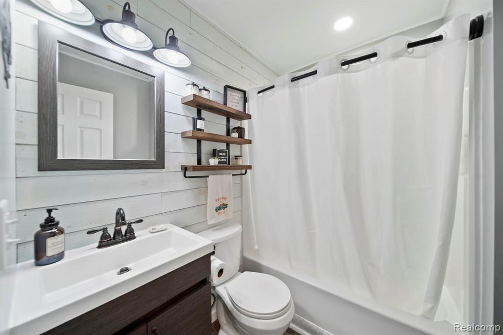 11300 Sharon Valley Road, Brooklyn, MI 49230 — Photo 9