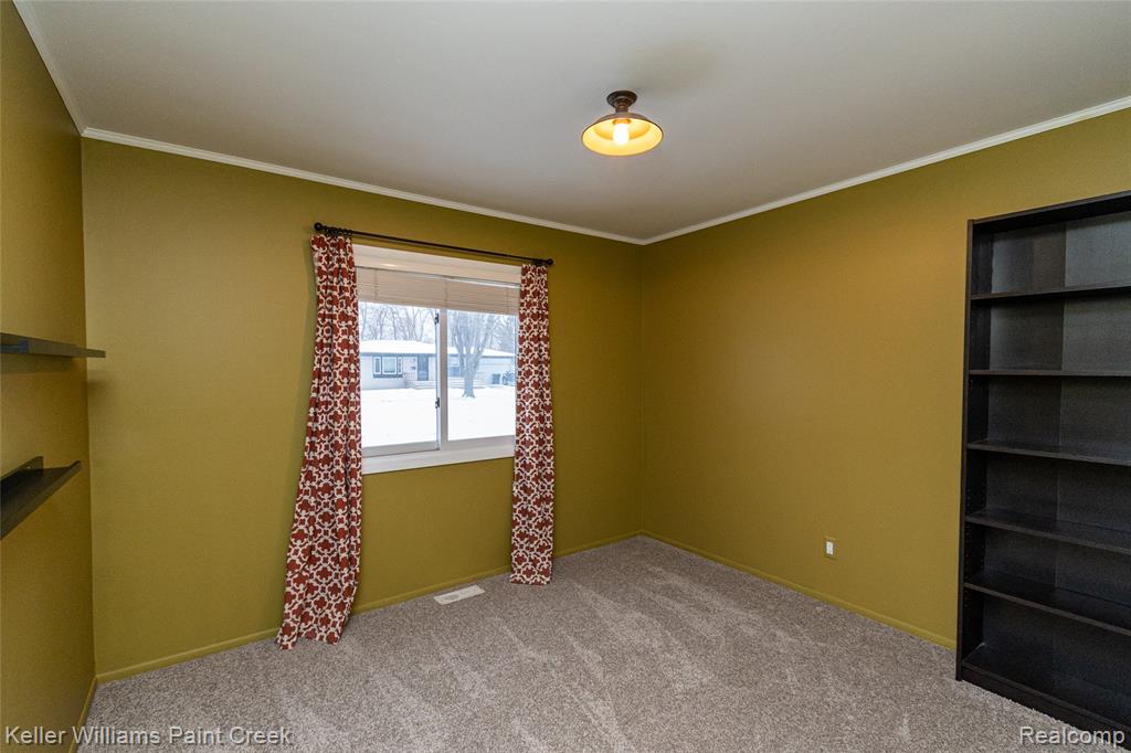 44205 Felstone Drive, Sterling Heights, MI 48313 — Photo 48