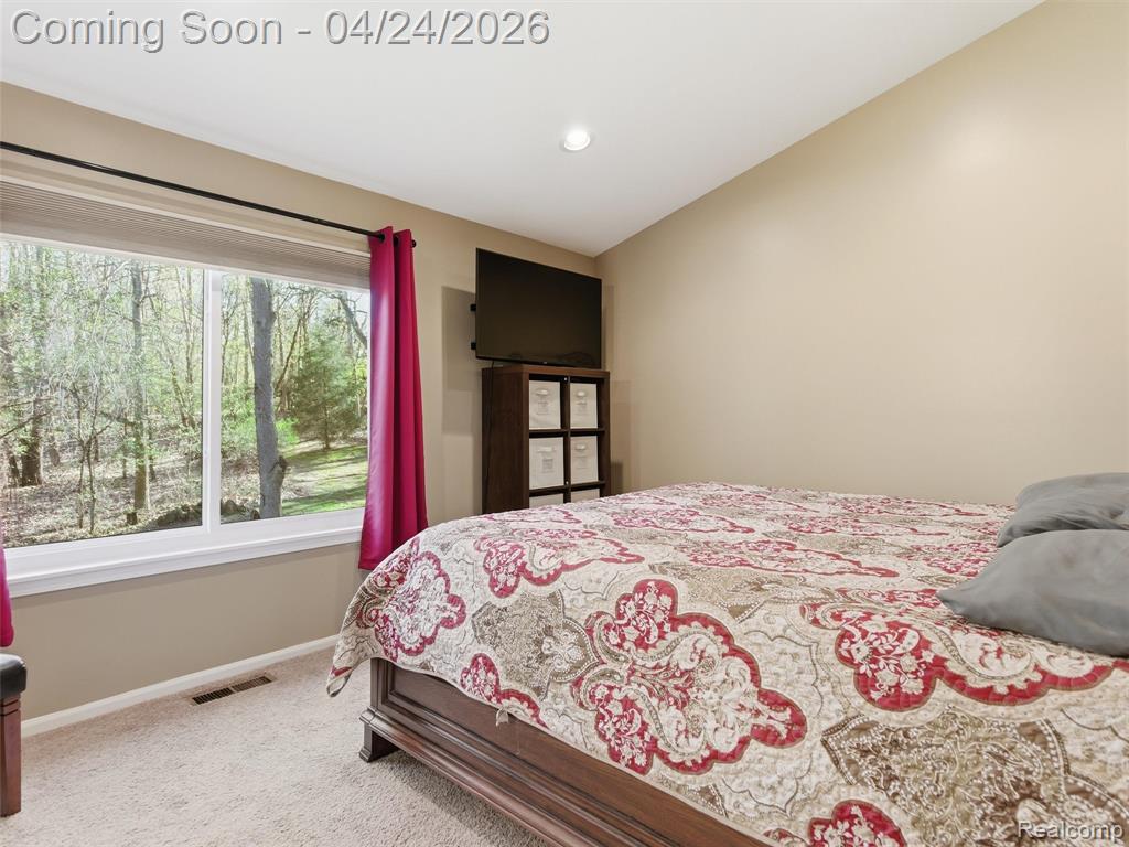 5617 Millpointe Drive, Waterford, MI 48327 — Photo 12
