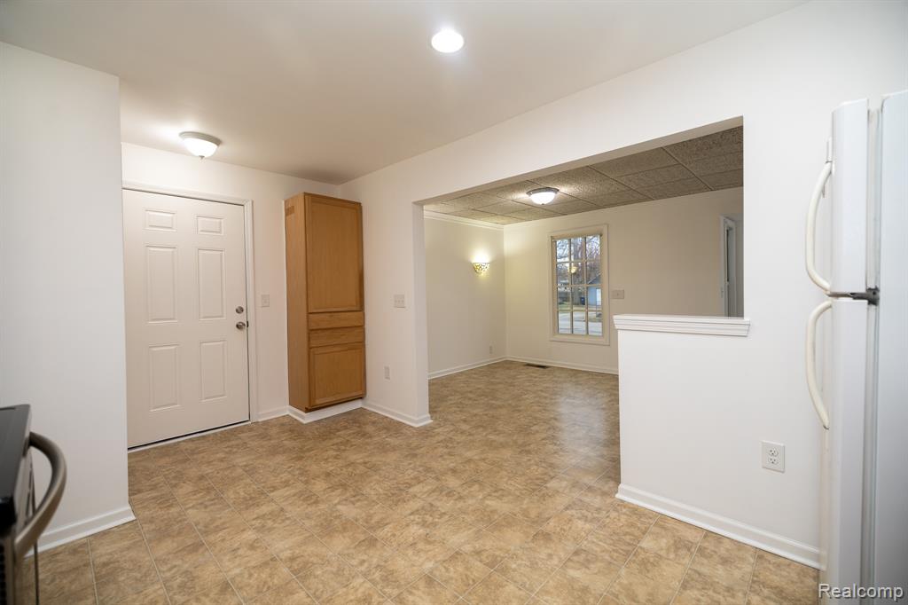 9172 Millward Avenue, White Lake, MI — Photo 9