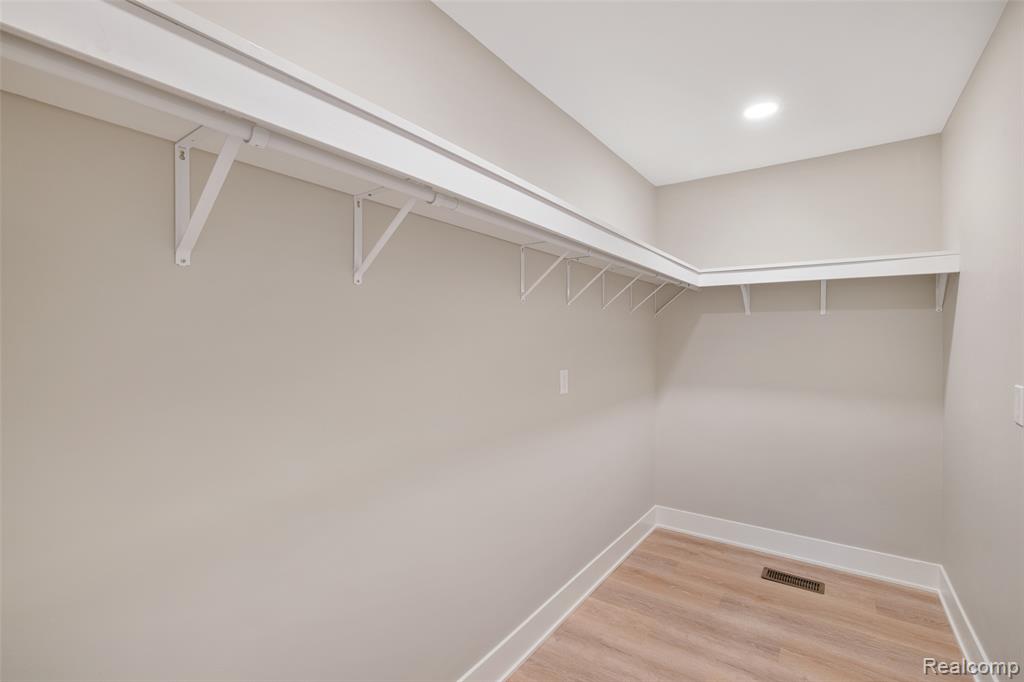 7598 Lake Park Avenue, Ira, MI — Photo 48