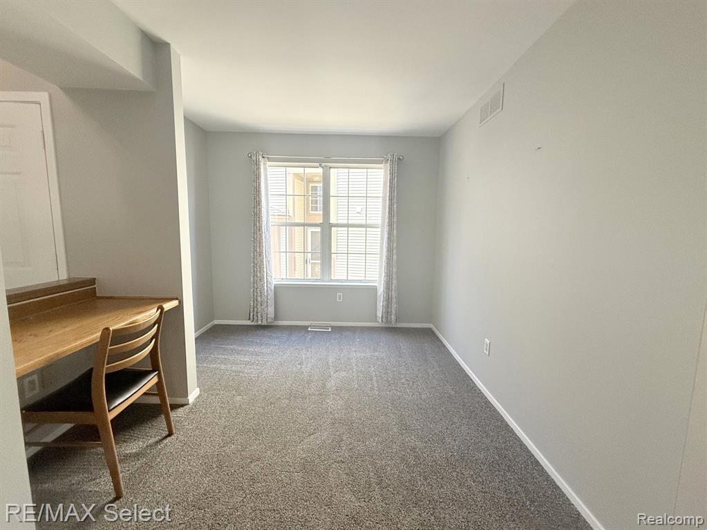 880 WHISPERWOOD Trail, Fenton, MI 48430 — Photo 11