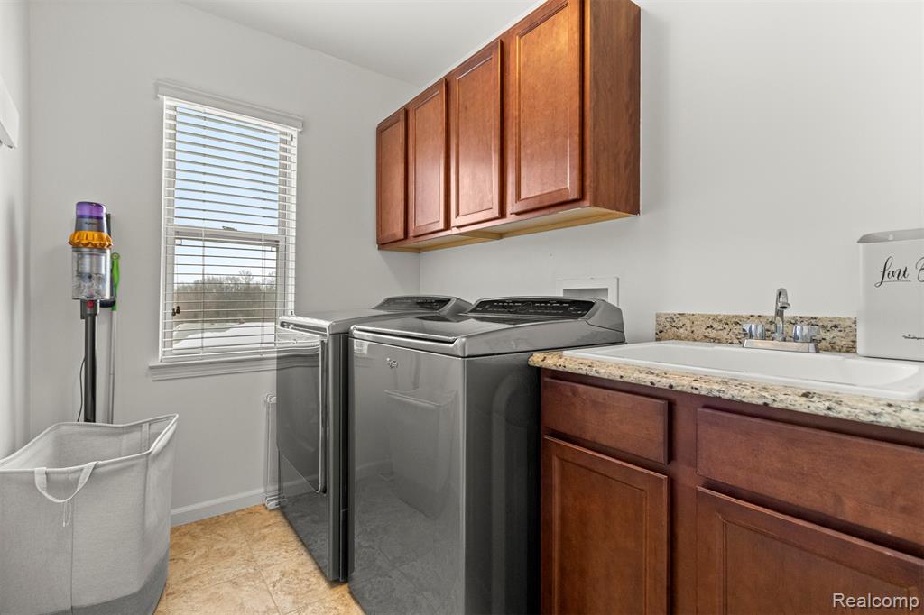 830 Lake Woods Drive, Canton, MI 48188 — Photo 37