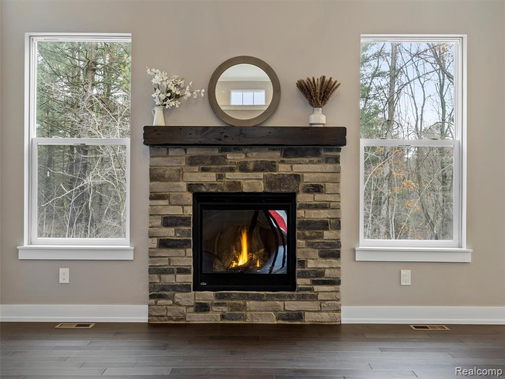 7670 Parshallville Road, Hartland, MI 48430 — Photo 13