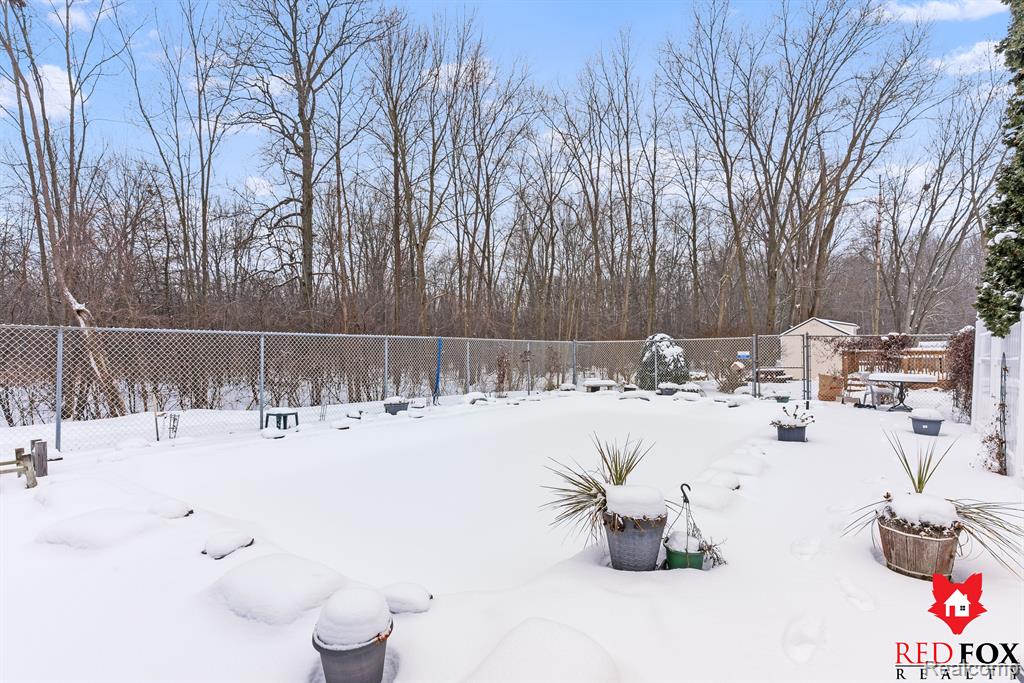 6246 KING ARTHUR Court, Swartz Creek, MI 48473 — Photo 36