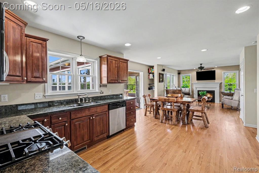 6520 Cook Road, Swartz Creek, MI 48473 — Photo 17