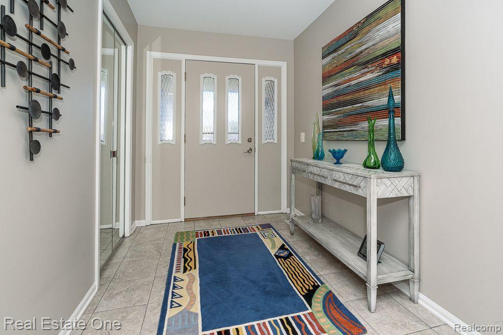40323 FORDWICH Drive, Sterling Heights, MI 48310 — Photo 9