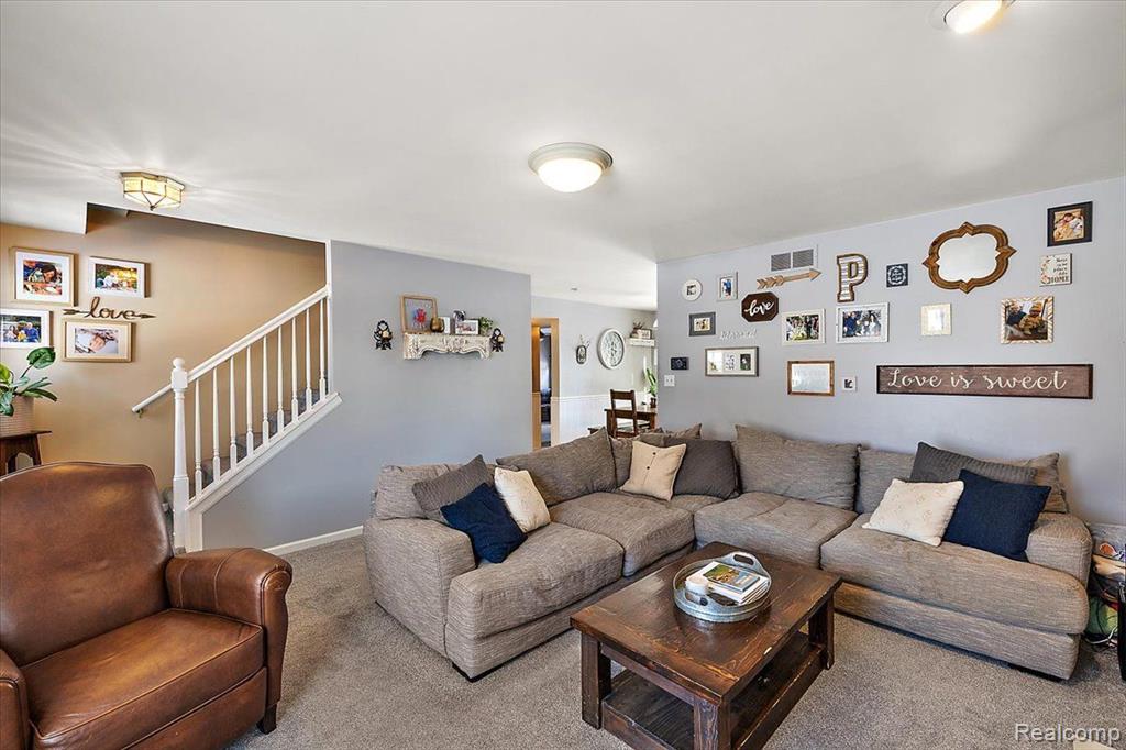 8958 SUNFLOWER, Whitmore Lake, MI 48189 — Photo 20