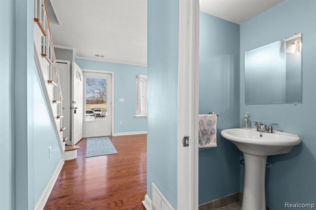 19708 DEARBORN Court, Northville, MI 48167 — Photo 12