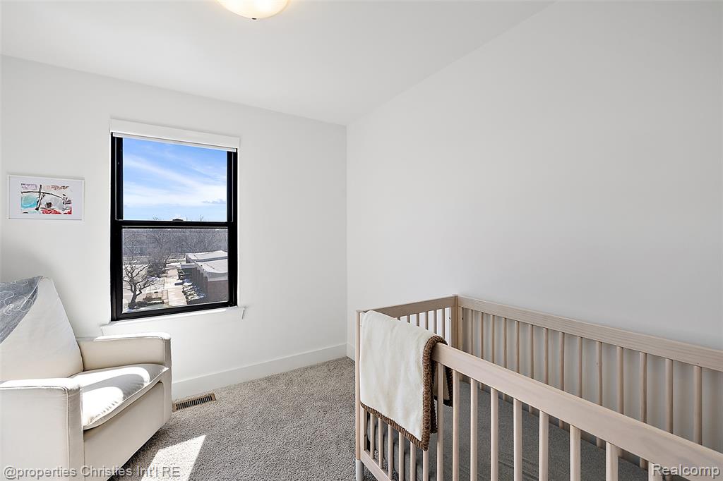 1041 HAMPTON Circle, 43, Detroit, MI 48207 — Photo 24