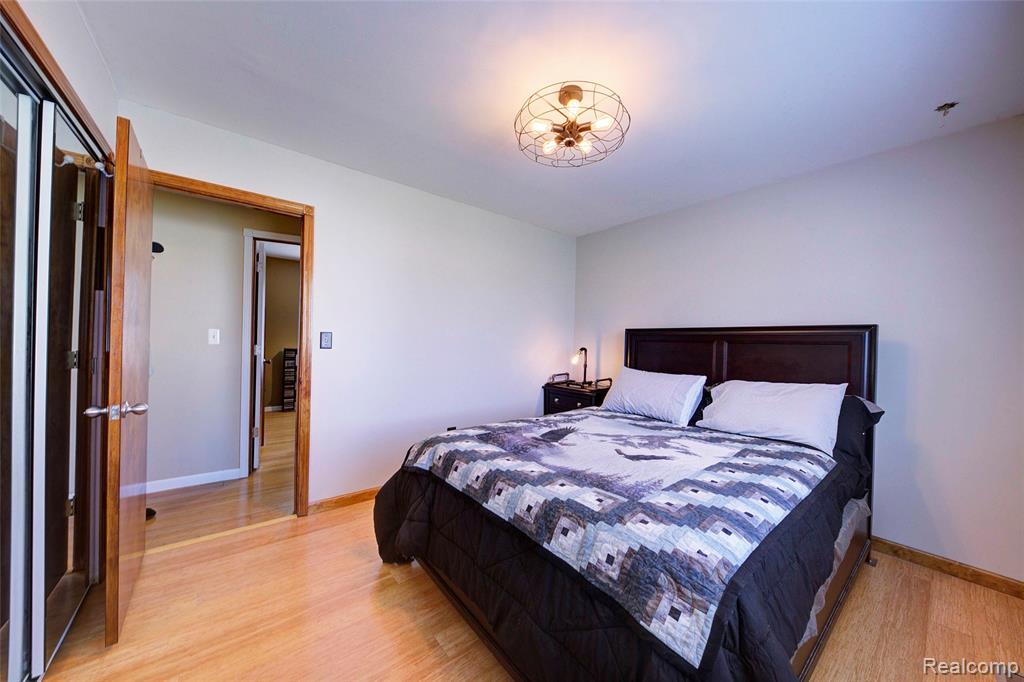 1817 S Pasadena Avenue, Ypsilanti, MI 48198 — Photo 15