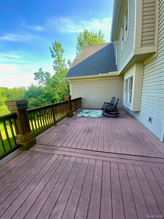 8095 Woodstone Court, Grand Blanc, MI 48439 — Photo 29
