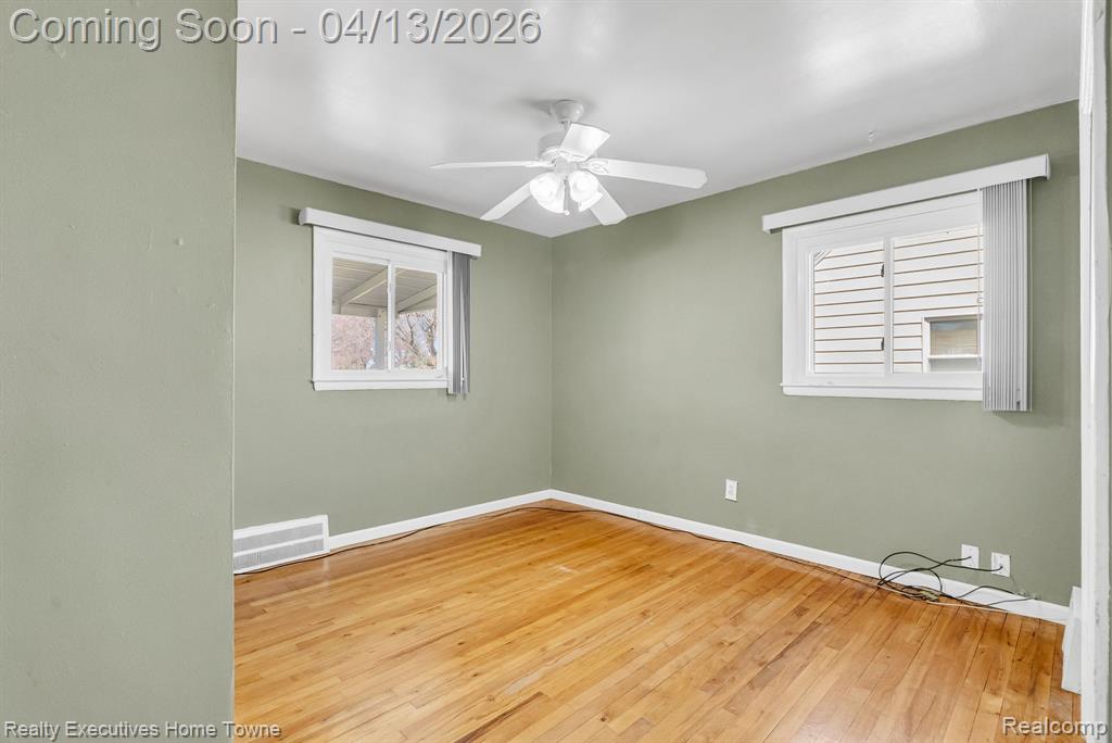 29940 John J Street, Roseville, MI 48066 — Photo 21