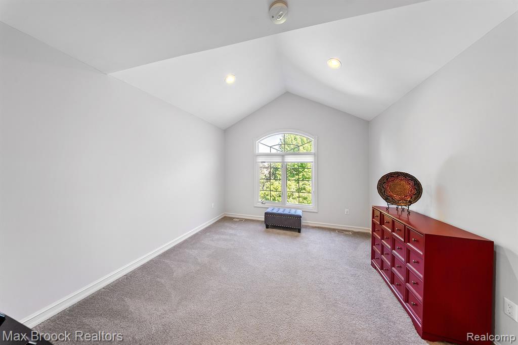 63334 TURNBERRY Way, Washington, MI 48095 — Photo 38