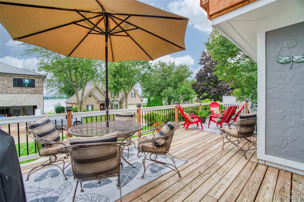 11728 Kenton Drive, Whitmore Lake, MI 48189 — Photo 38