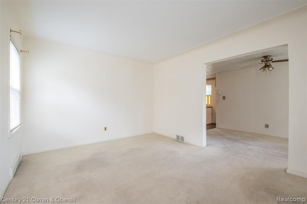 9663 Columbia, Redford, MI 48239 — Photo 8