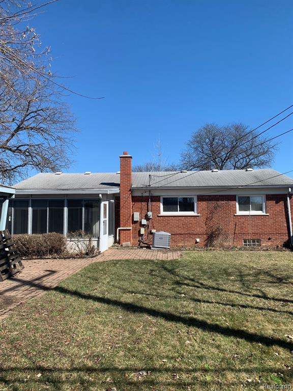 6681 SHADOWLAWN Street, Dearborn Heights, MI 48127 — Photo 3
