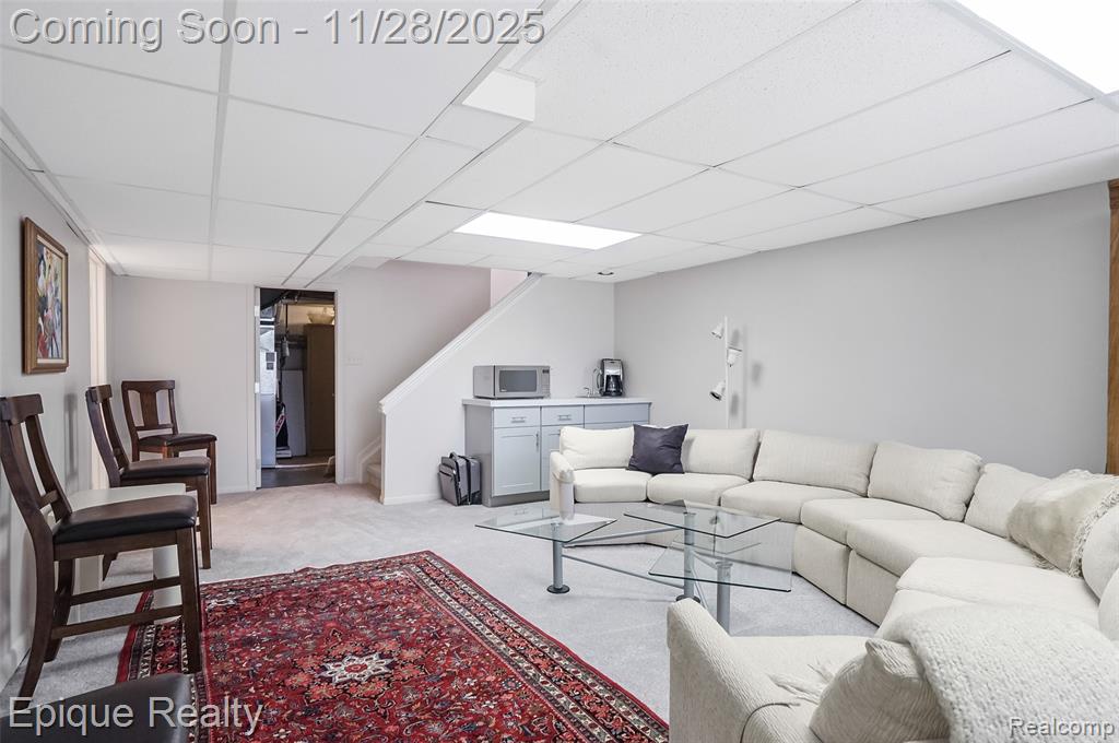 2164 Bordeaux Street, West Bloomfield, MI, 48323