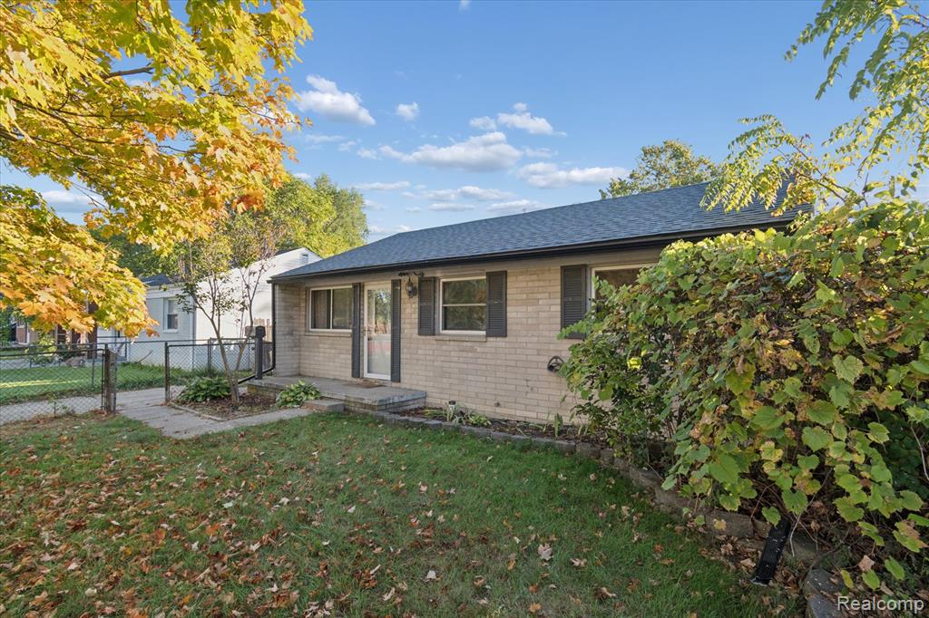 803 Dorset Avenue, Ypsilanti, MI 48198 — Photo 2