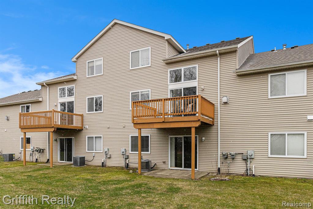 98 SEDUM, Howell, MI 48843 — Photo 28
