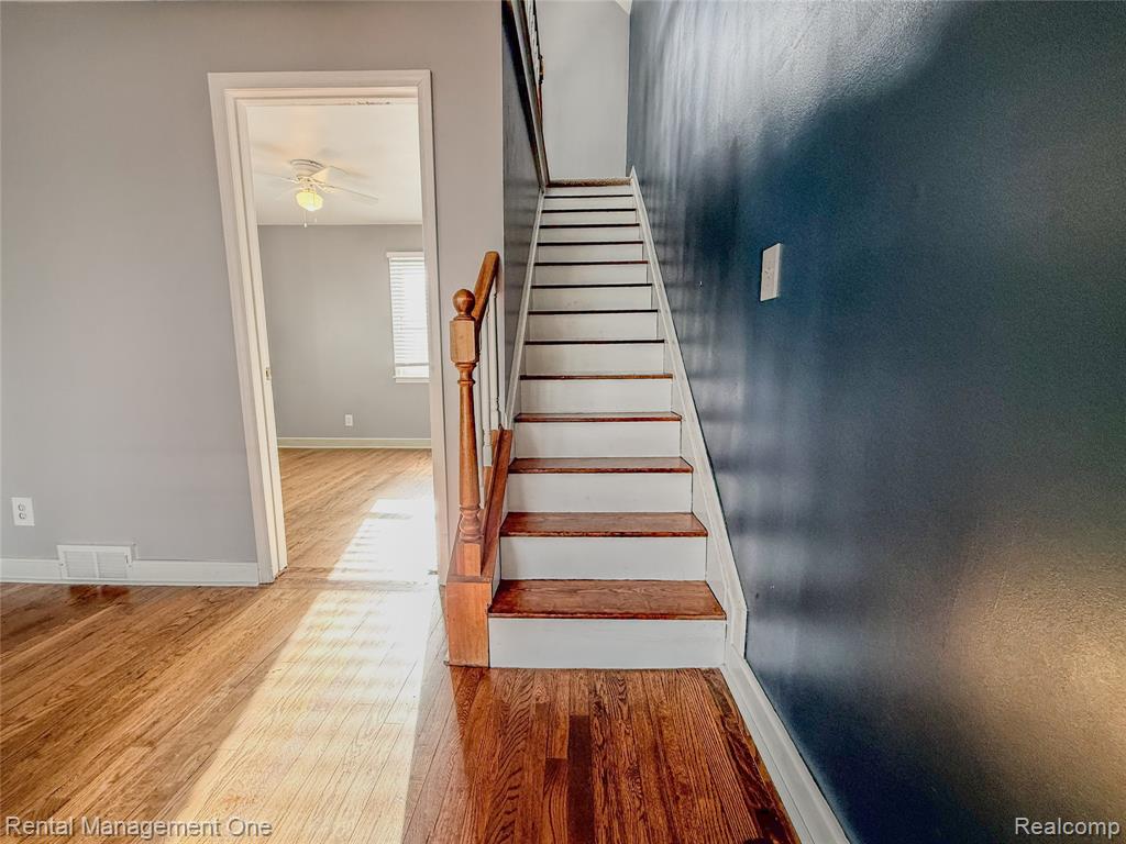 49 Hovey Street, Oxford, MI 48371 — Photo 8