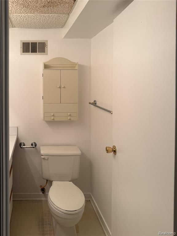 5186 E 14 Mile Road, Warren, MI 48092 — Photo 11