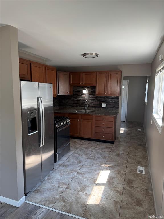 8220 Lozier Avenue, Warren, MI 48089 — Photo 7