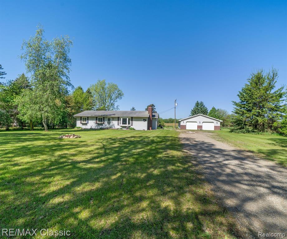 11589 OWOSSO Road, Fowlerville, MI 48836 — Photo 53