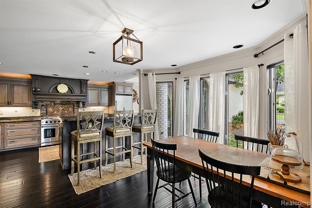 4378 Compton Way, Bloomfield Hills, MI 48302 — Photo 18