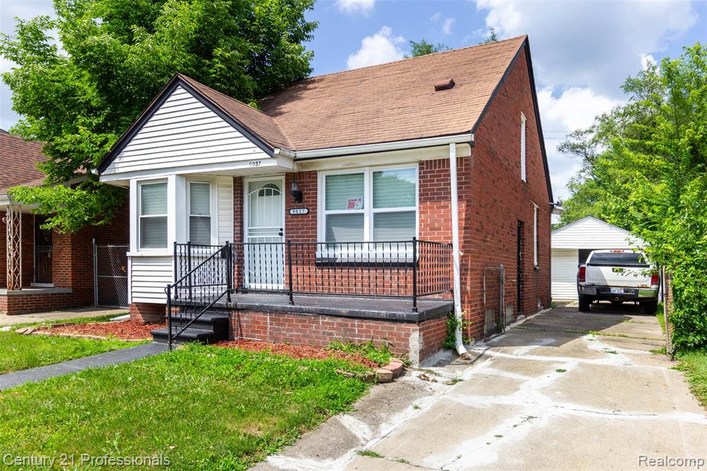 9037 Longacre Street, Detroit, MI 48228 — Photo 2
