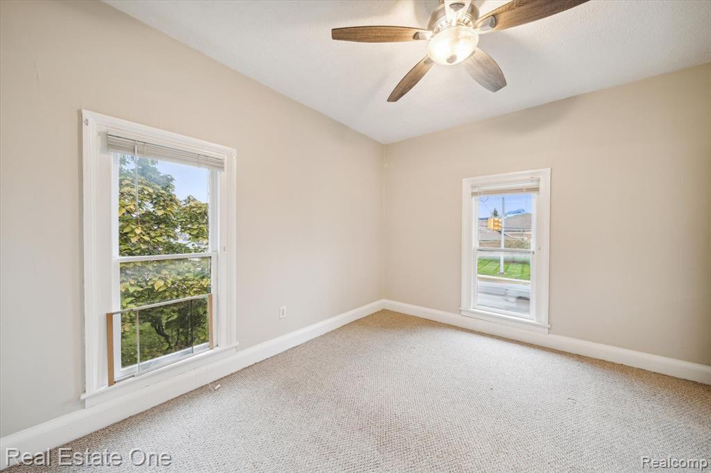 95 N WASHINGTON Street, Oxford, MI 48371 — Photo 25