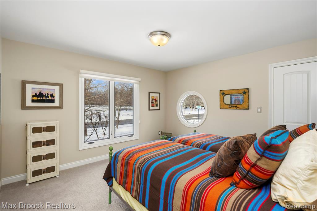 5867 BRAVO COURT, Orchard Lake Village, MI 48324 — Photo 47