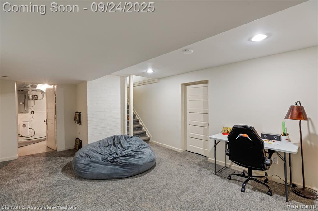 636 Waddington Street, Bloomfield Hills, MI 48301 — Photo 40