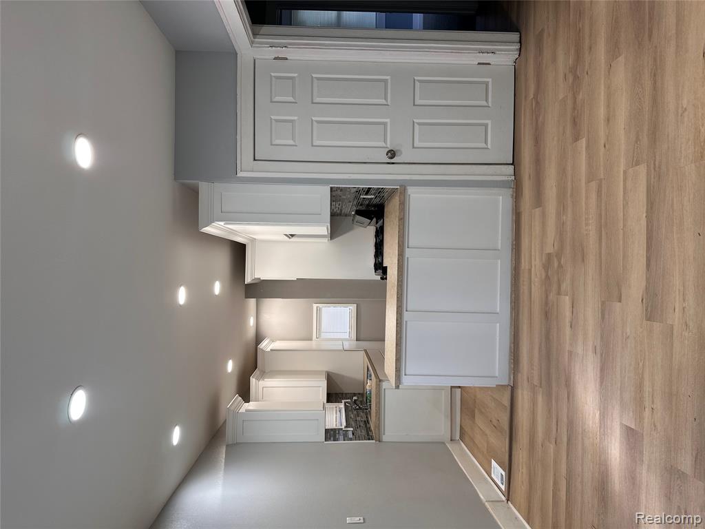 2286 Tuxedo Street, Detroit, MI 48206 — Photo 3