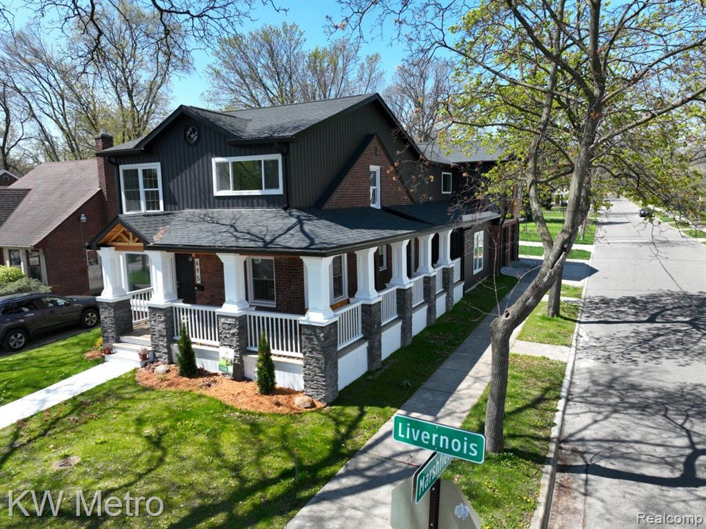 695 LIVERNOIS Street, Ferndale, MI 48220 — Photo 2