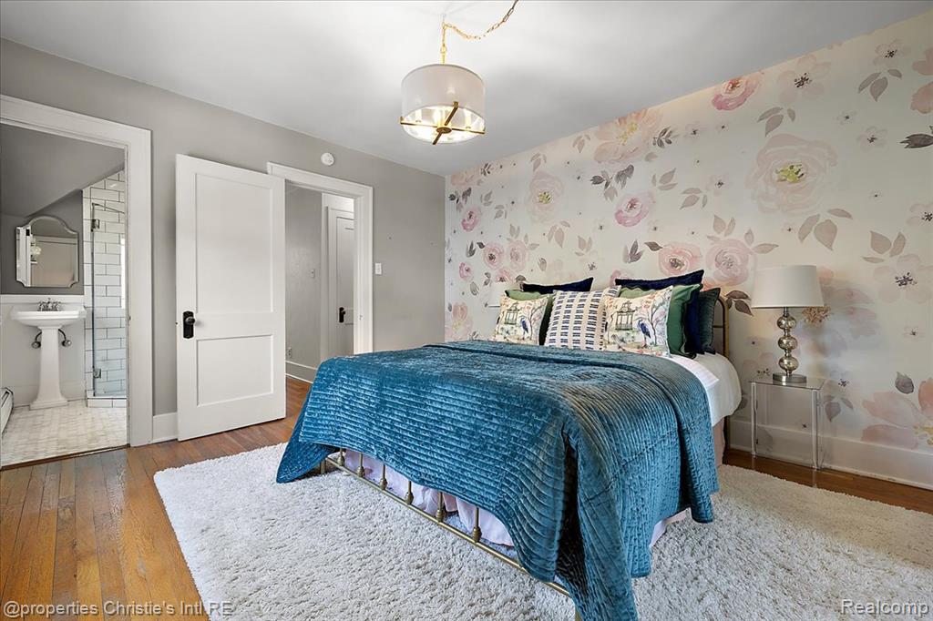 676 Washington Road, Grosse Pointe, MI 48230 — Photo 24