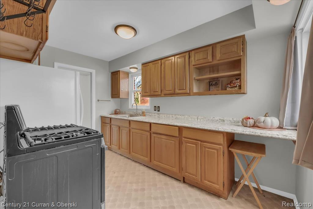 18616 Koester Street, Riverview, MI 48193 — Photo 7