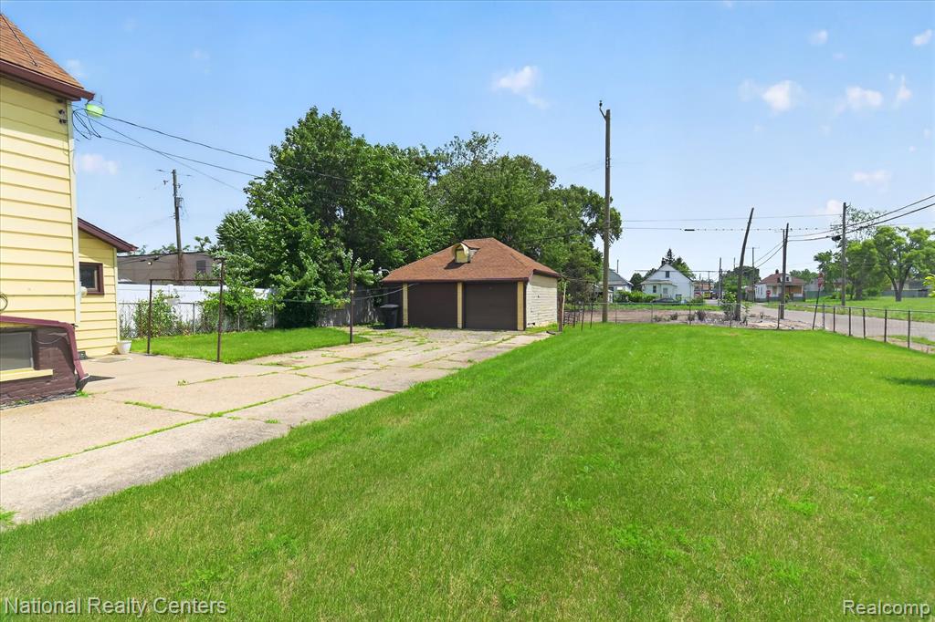 13814 Newbern Street, Hamtramck, MI 48212 — Photo 42
