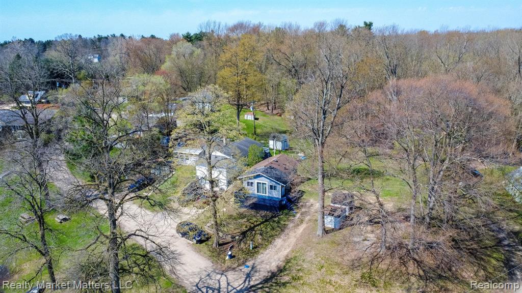 2543 Henry Road, Lapeer, MI 48446 — Photo 23
