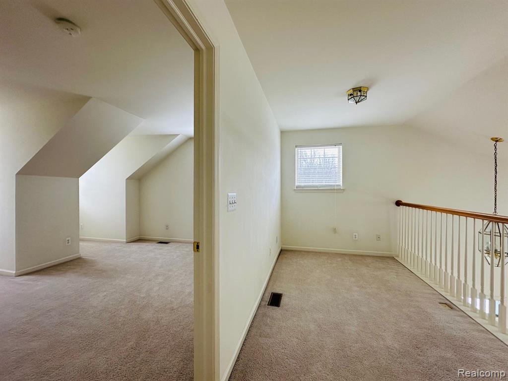 7217 GATEWAY Drive, West Bloomfield, MI — Photo 11