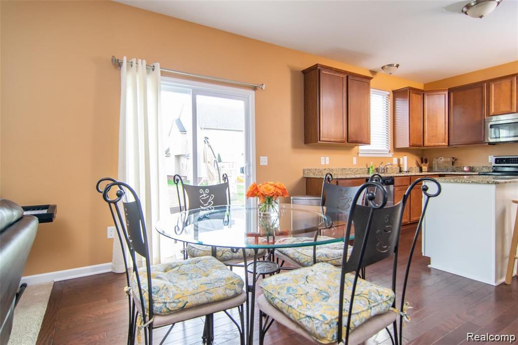 51171 Brompton, Novi, MI — Photo 5