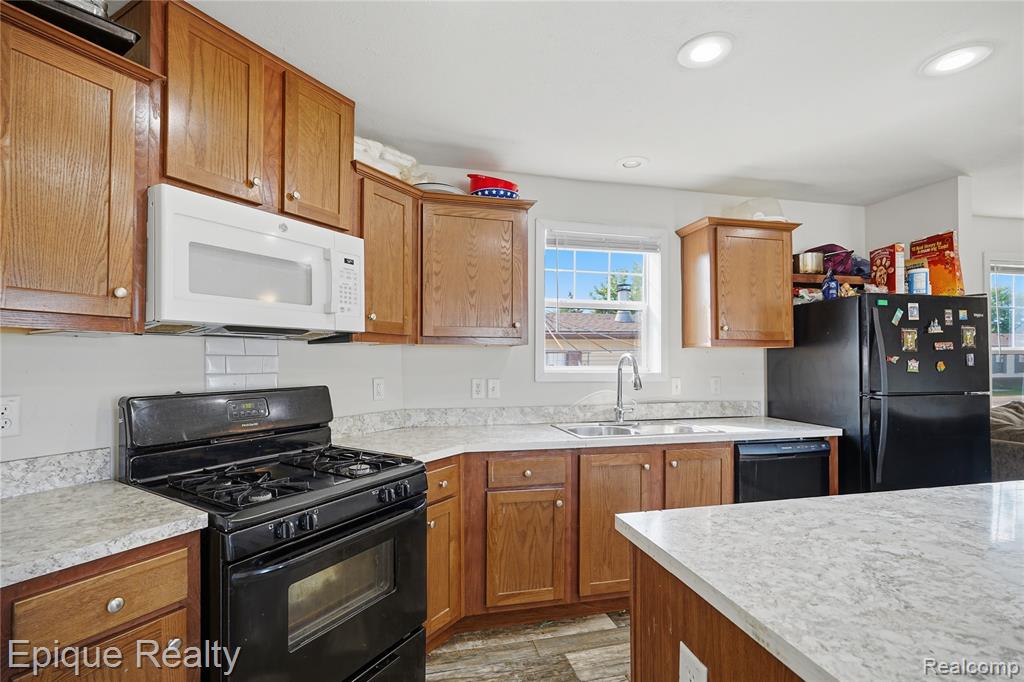15346 Enchante, Clinton Twp, MI 48038 — Photo 14