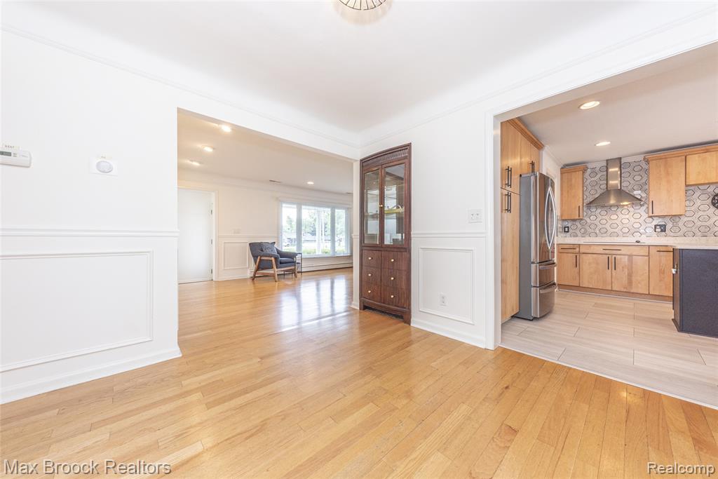 17426 Locherbie Avenue, Beverly Hills, MI 48025 — Photo 9